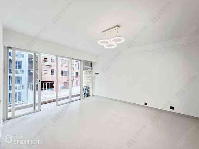 Wan Chai - Phoenix Court 01