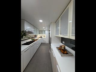Shouson Hill - Henredon Court 04