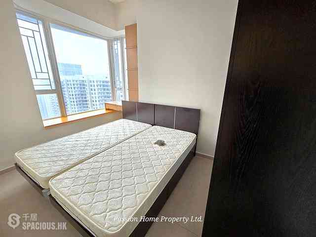 Quarry Bay - The Orchards 09