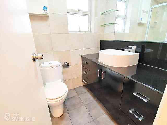 North Point - Island Place 05
