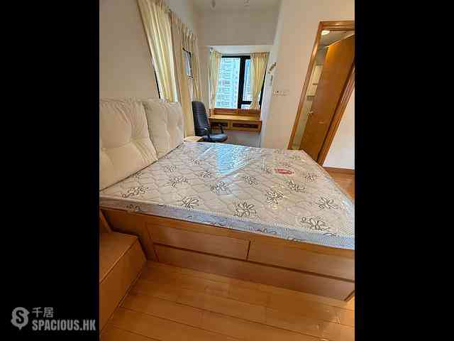 Wan Chai - 112, Johnston Road 07