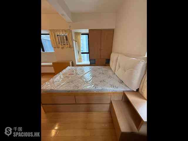Wan Chai - 112, Johnston Road 08
