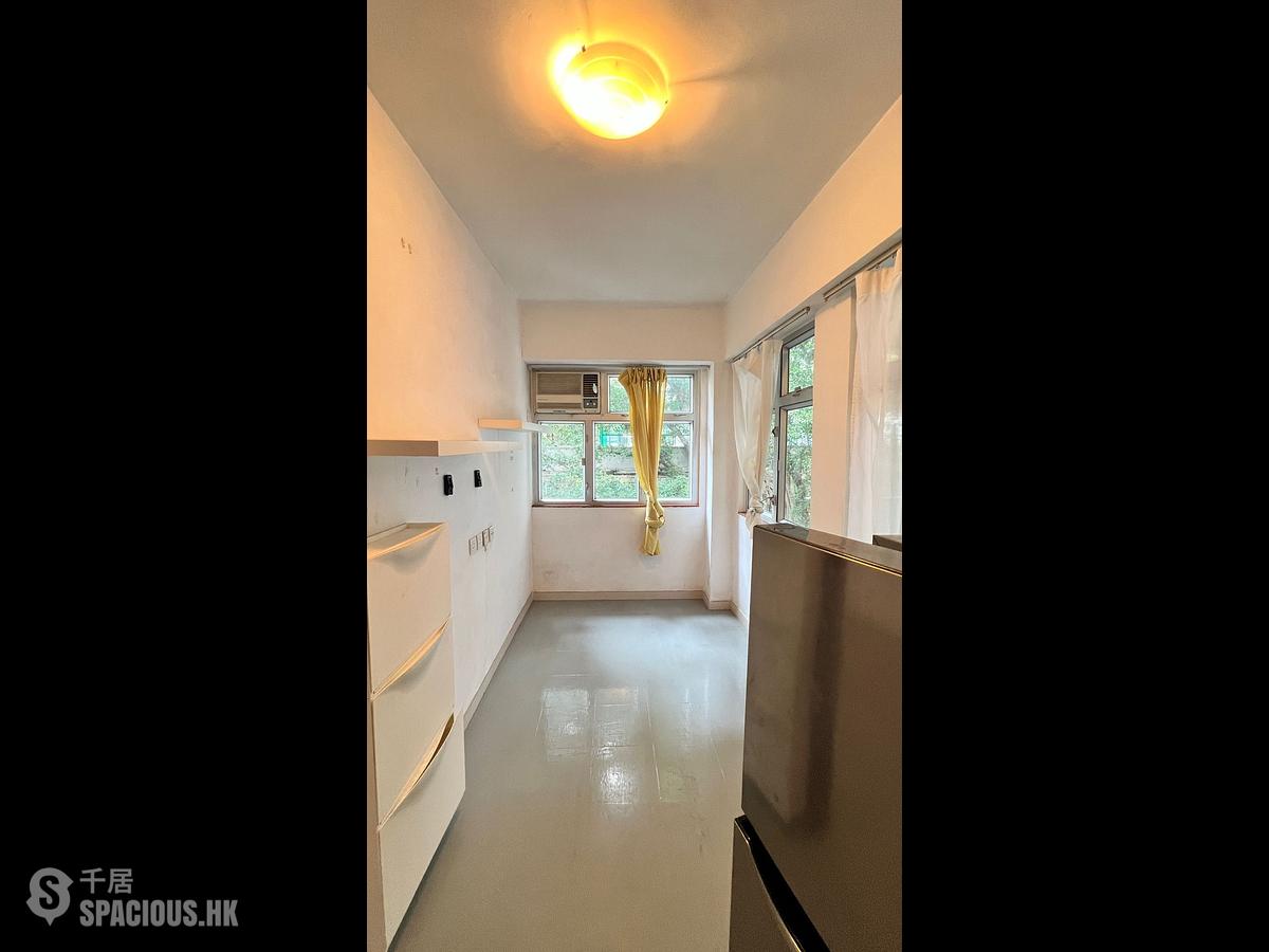 Sai Ying Pun - 31, Eastern Street 01