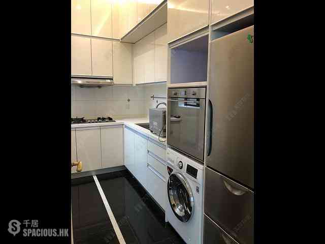 Shek Tong Tsui - The Belcher's Phase 1 Block 2 04