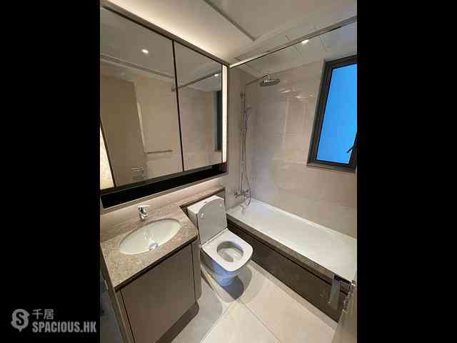 Wong Chuk Hang - The Southside Phase 1 Southland Tower 2A 03