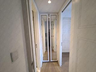 Soho - The Pierre 12