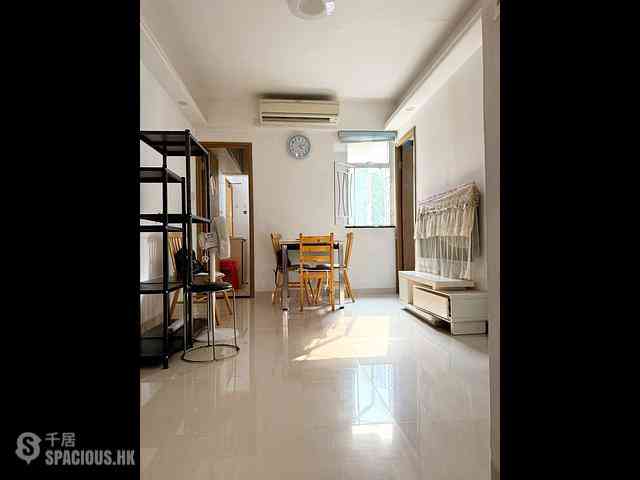 Shau Kei Wan - Sun Sing Building 01