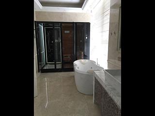 Sai Ying Pun - The Summa Block 1 03