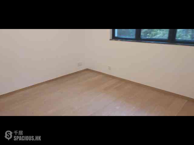 Mid Levels West - Peace Court 01