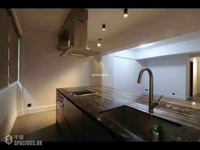 Wan Chai - Wang Gee Mansion 05