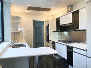 Mid Levels Central - The Harbourview 05