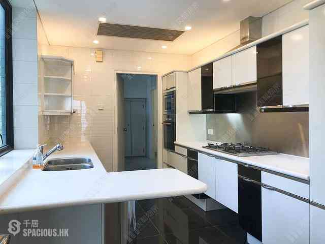 Mid Levels Central - The Harbourview 05