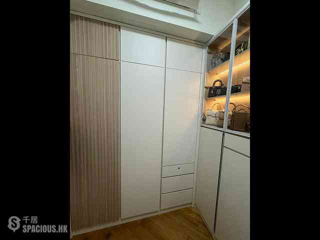 Shau Kei Wan - i・UniQ Residence 01