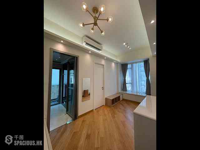Shau Kei Wan - i・UniQ Residence 02