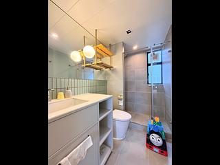 Mid Levels West - Lyttelton Garden 06