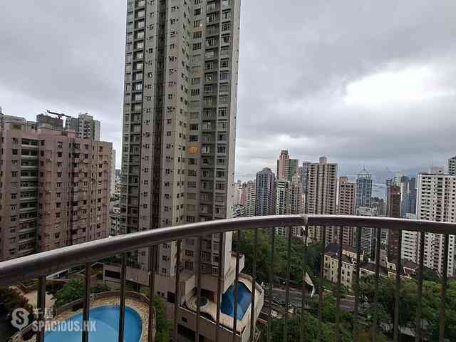 Mid Levels West - Dragonview Court 03