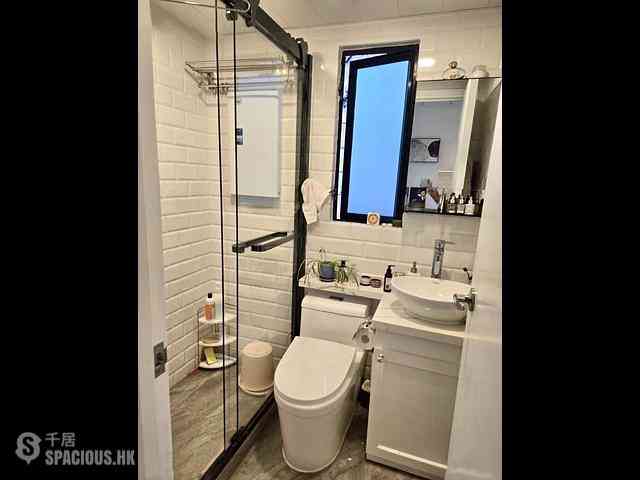 Sheung Wan - The Bellevue Place 08