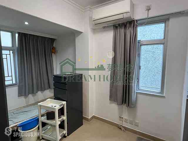 Central - 1-3, Shin Hing Street 06