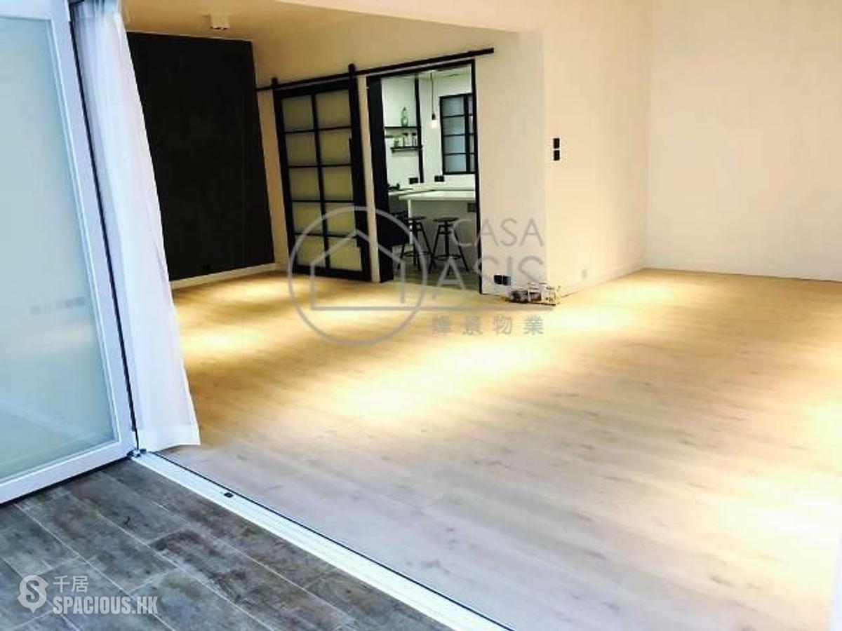 Mid Levels Central - Emerald Court 01