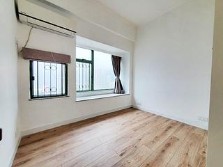 Mid Levels Central - Robinson Place Block 2 06