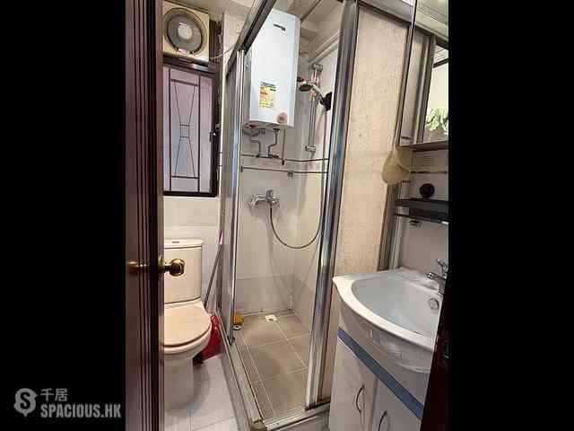 Causeway Bay - Cheong Shing Mansion 05