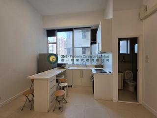 Soho - Caravan Court 03