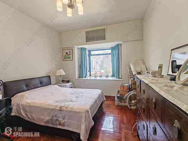 Mid Levels Central - Kennedy Heights 05