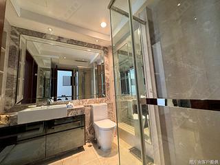 Wan Chai - The Avenue Phase 2 06