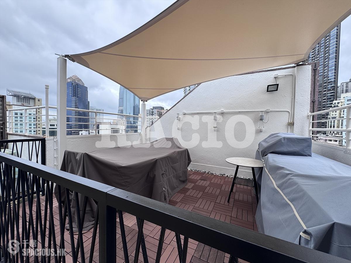 Poho - Rich View Terrace 01