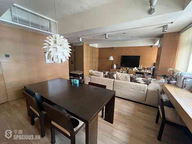 Sheung Wan - Nam Pak Hong Building 01