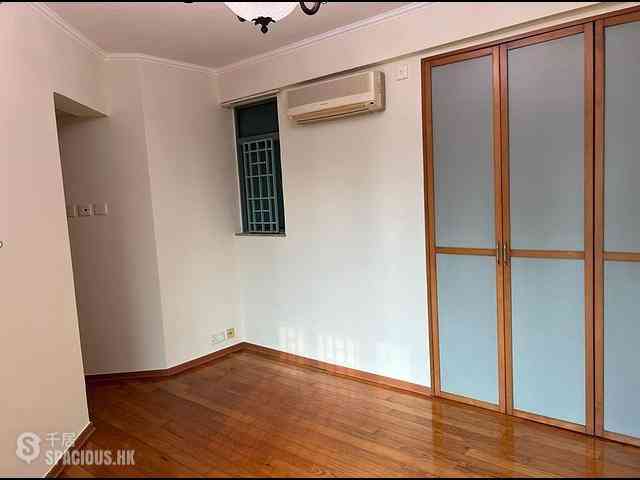 Hung Hom - Laguna Verde Phase 1 Green Wood Block 4 05
