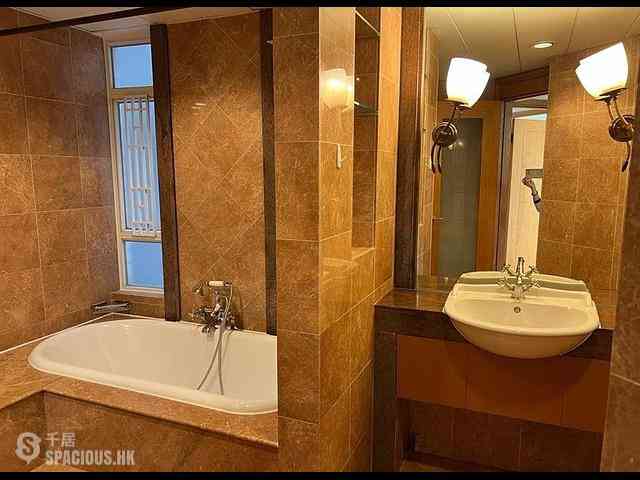 Hung Hom - Laguna Verde Phase 1 Green Wood Block 4 10