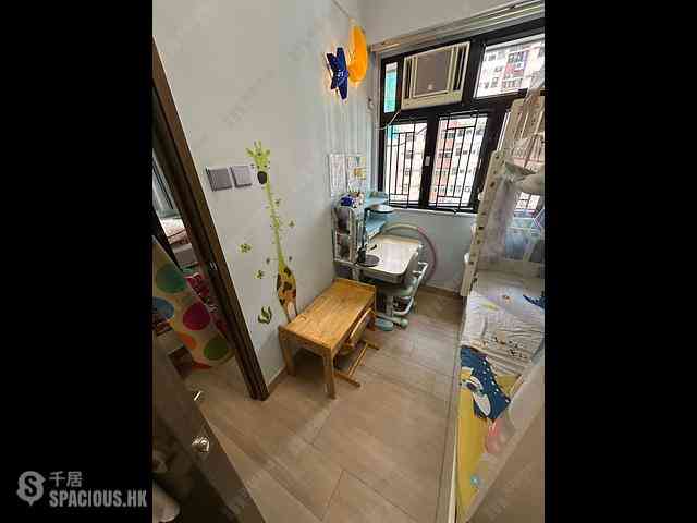 Sai Ying Pun - True Light Building 08