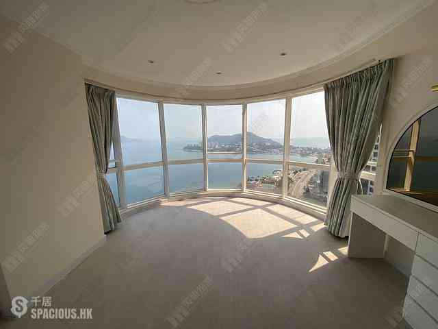 Stanley - Pacific View 02