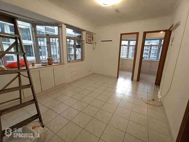 Sai Ying Pun - Yue Sun Mansion 03
