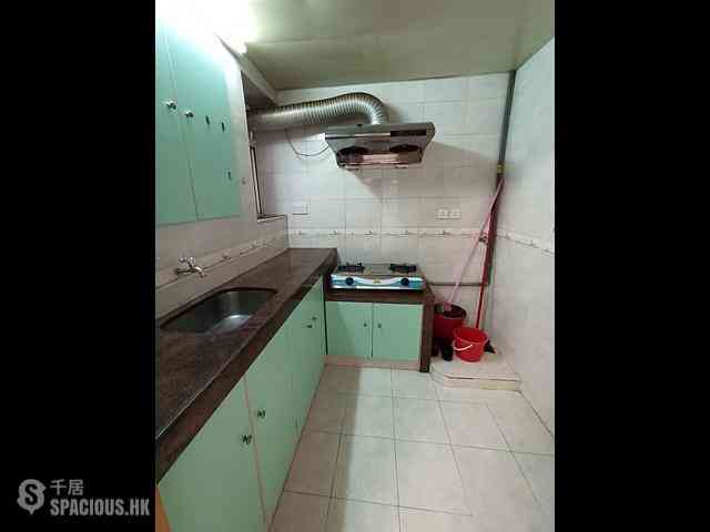 Sai Ying Pun - Yue Sun Mansion 05