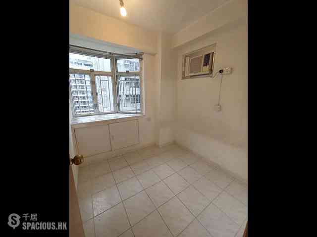Sai Ying Pun - Yue Sun Mansion 07