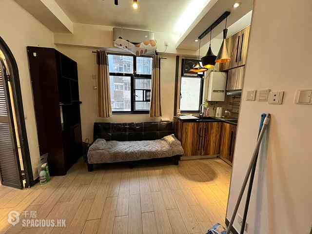 Wan Chai - Yen Men Building 01