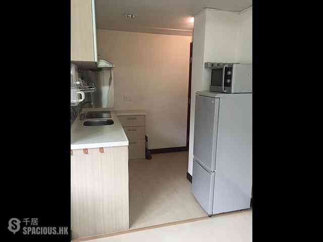 Wan Chai - Everwin Mansion 03