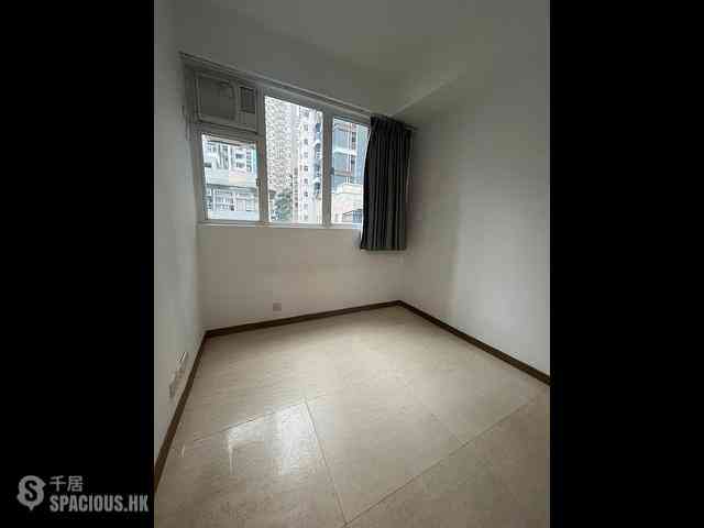 Wan Chai - Kam Tak Mansion 04