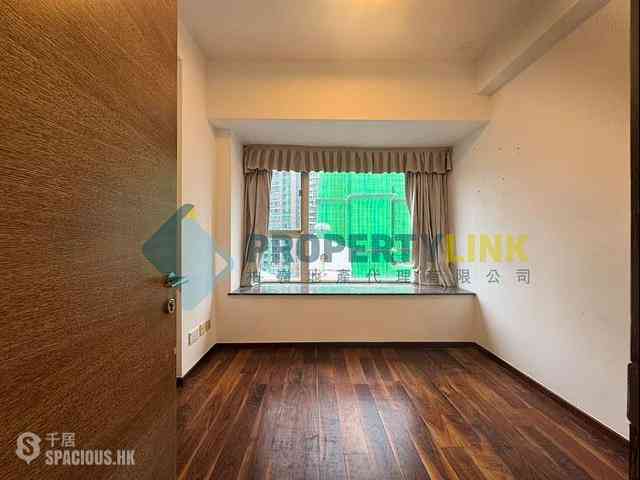 Soho - Centrestage 10