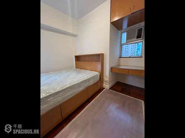 Wan Chai - Manrich Court 07