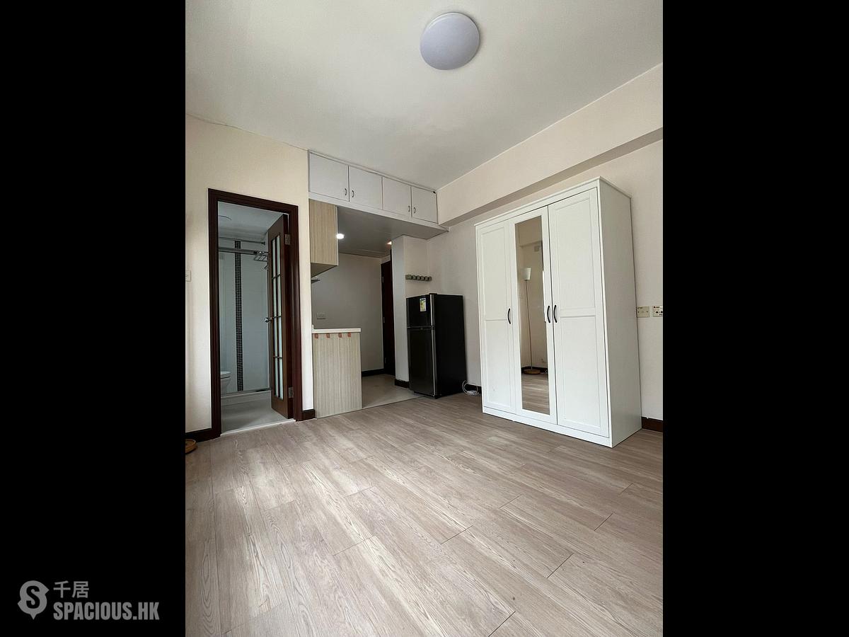 Wan Chai - Everwin Mansion 01