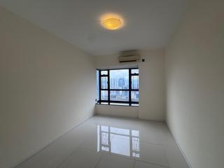 Mid Levels Central - The Grand Panorama Block 4 05