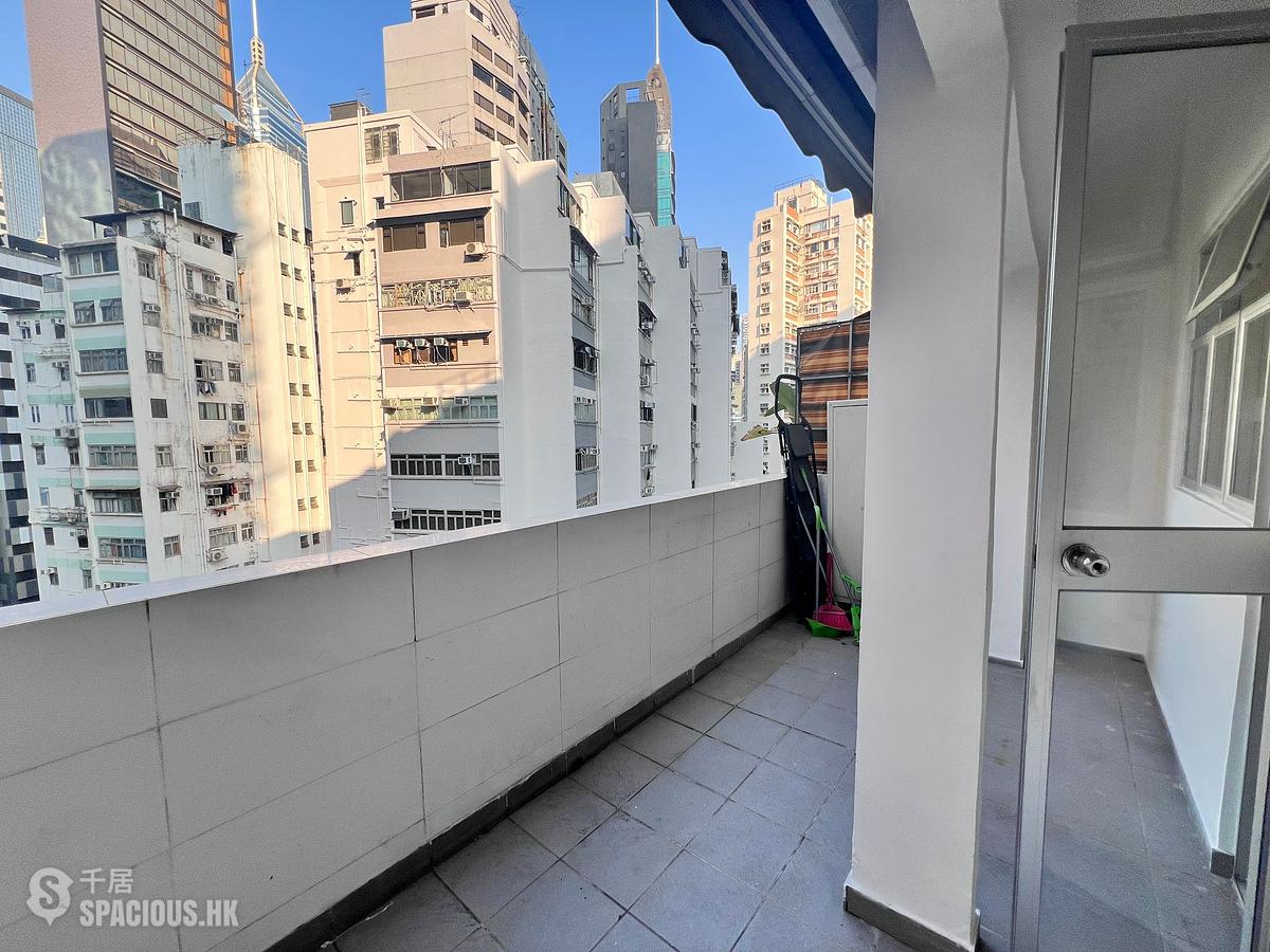 Wan Chai - Everwin Mansion 01