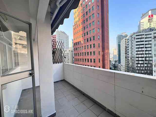 Wan Chai - Everwin Mansion 02