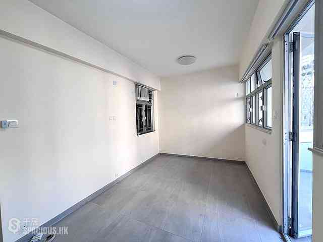 Wan Chai - Everwin Mansion 04