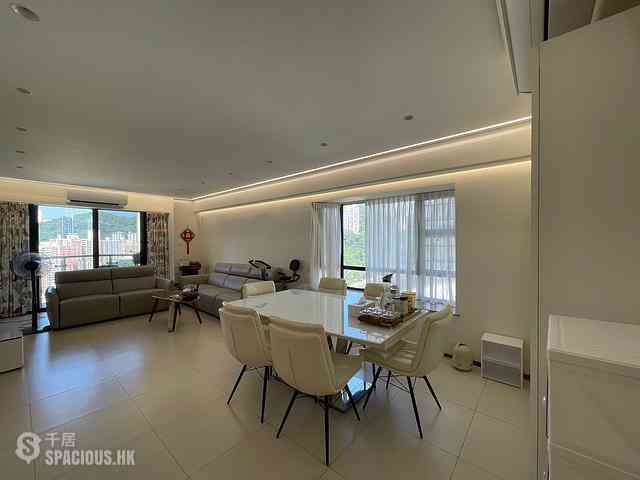 Happy Valley - Beverly Hill 01