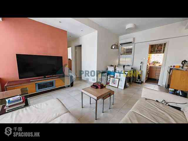 Mid Levels West - Bonham Court 01
