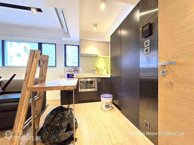Wan Chai - 15, St. Francis Street 02